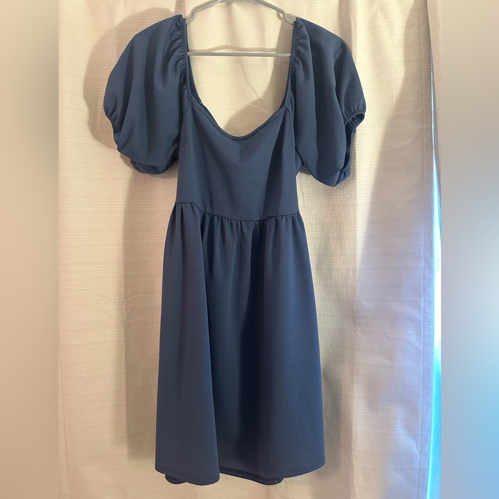 Gorgeous blue dress! Perfect for date nights, holidays, or for a wedding guest!